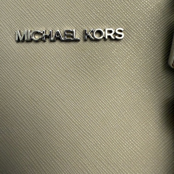 Michael Kors crossbody - Picture 4 of 4